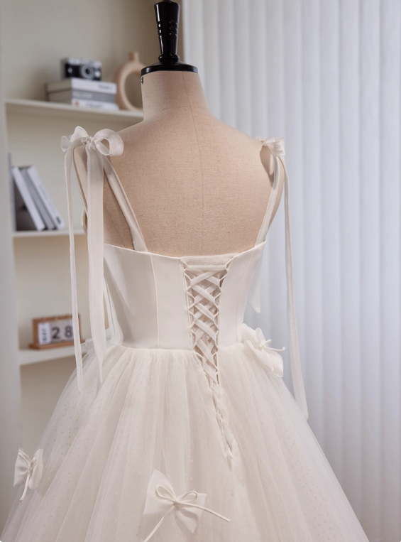 Robe de mariée beauté A-Line, décolleté en cœur, plissée, D3302