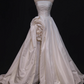 Robe de mariée beauté A-Line, décolleté en cœur, plissée, D3302
