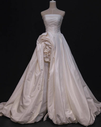 Robe de mariée beauté A-Line, décolleté en cœur, plissée, D3302