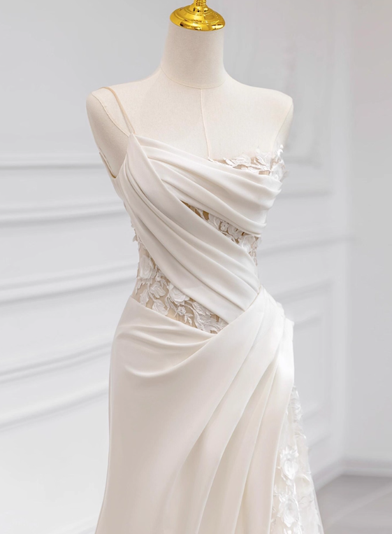 Robe de mariée beauté A-Line, décolleté en cœur, plissée, D3302