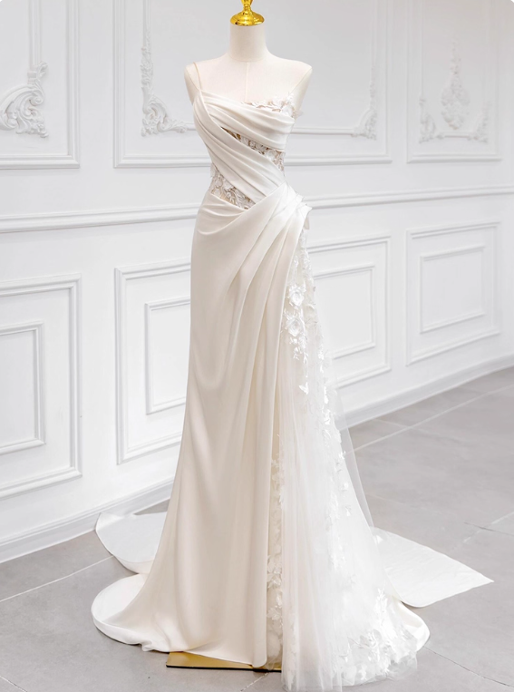 Robe de mariée beauté A-Line, décolleté en cœur, plissée, D3302