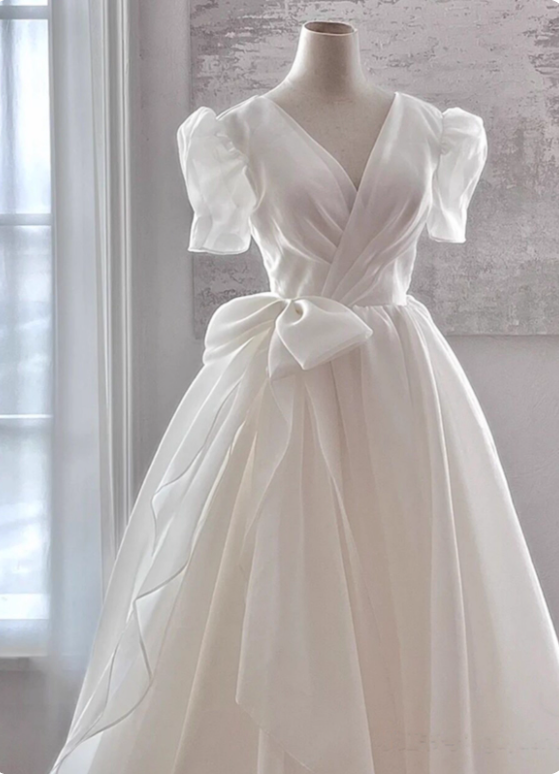 Beauty Wedding Dress V-neck Pleated Wedding Dress  D3487