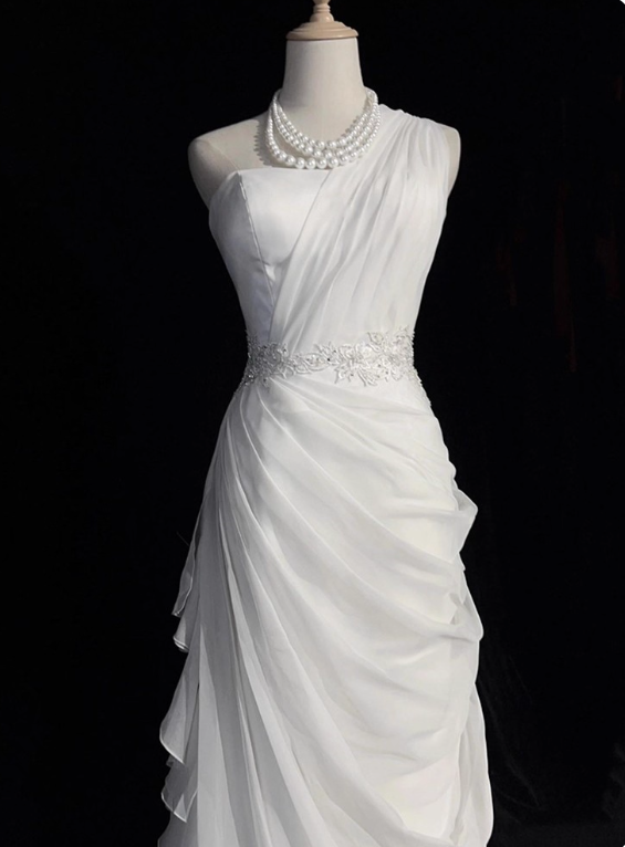 Robe de mariée beauté A-Line, décolleté en cœur, plissée, D3302