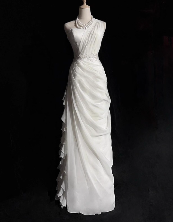 Robe de mariée beauté A-Line, décolleté en cœur, plissée, D3302