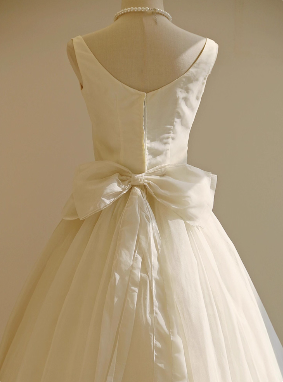 Stunning Wedding Dress Strapless Pleated Tulle Wedding Dress  D3491