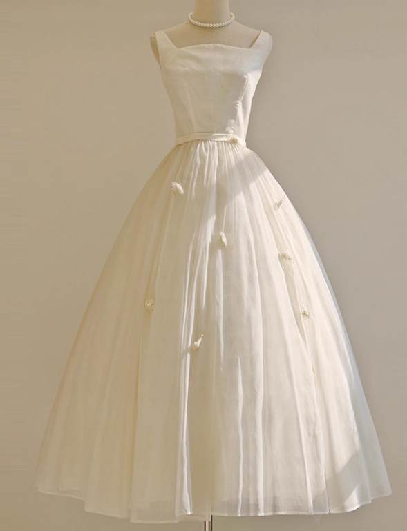 Stunning Wedding Dress Strapless Pleated Tulle Wedding Dress  D3491