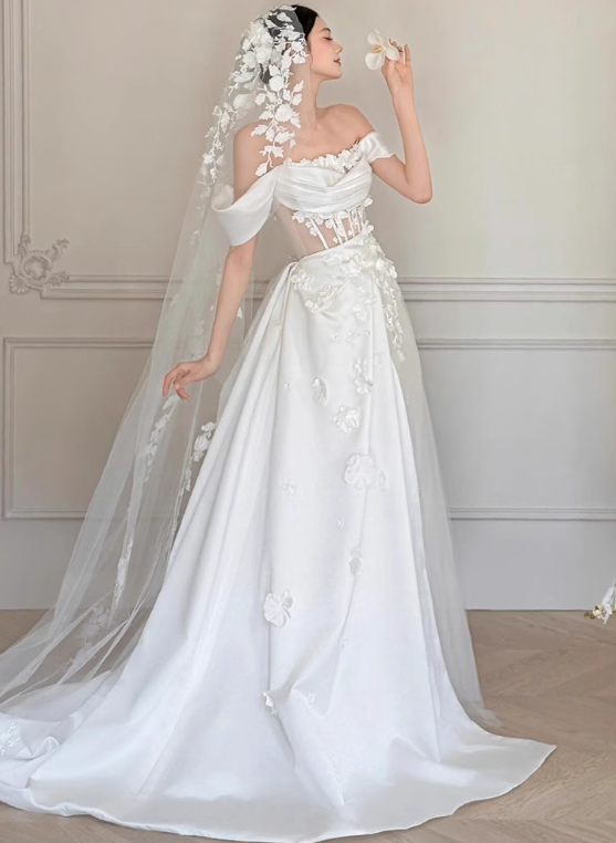 Stunning Wedding Dress Off Shoulder Floral Pleated Wedding Dress  D3509