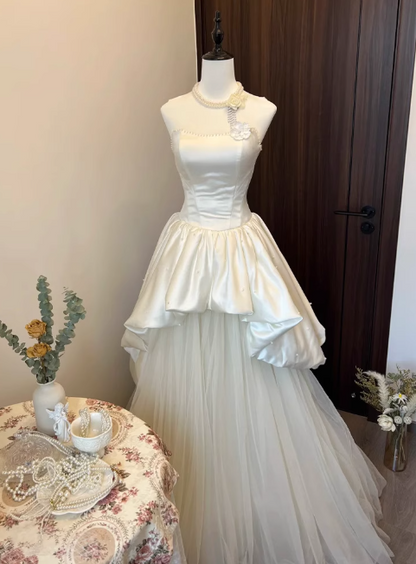 Robe de mariée beauté A-Line, décolleté en cœur, plissée, D3302