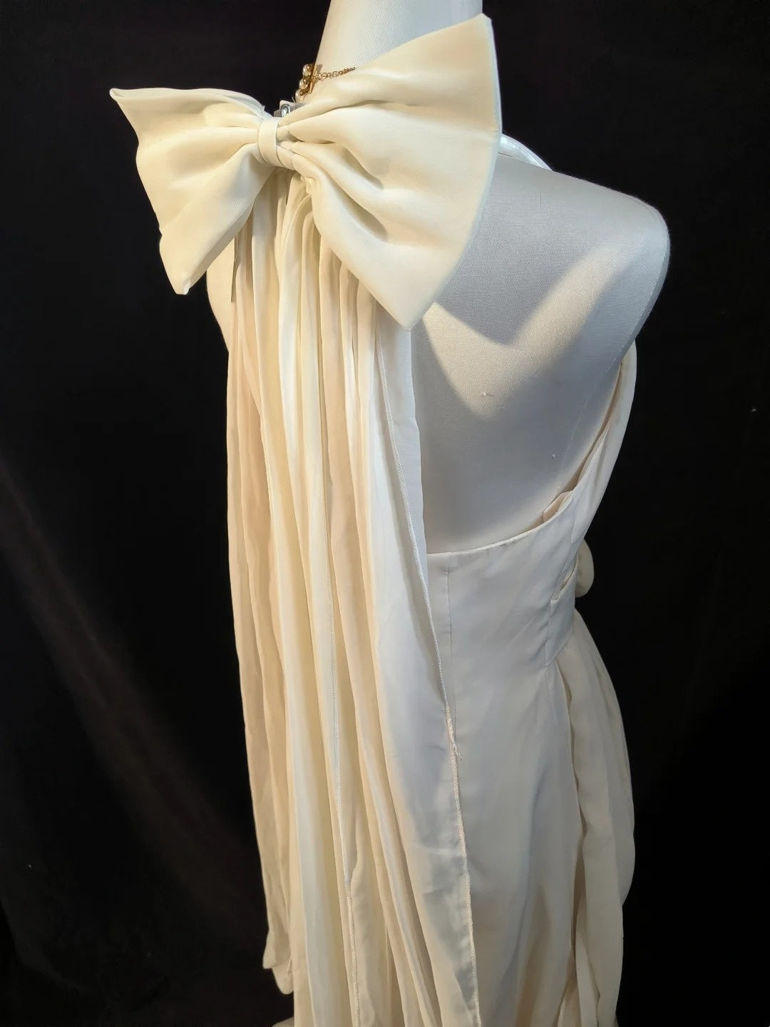 Robe de mariée beauté A-Line, décolleté en cœur, plissée, D3302