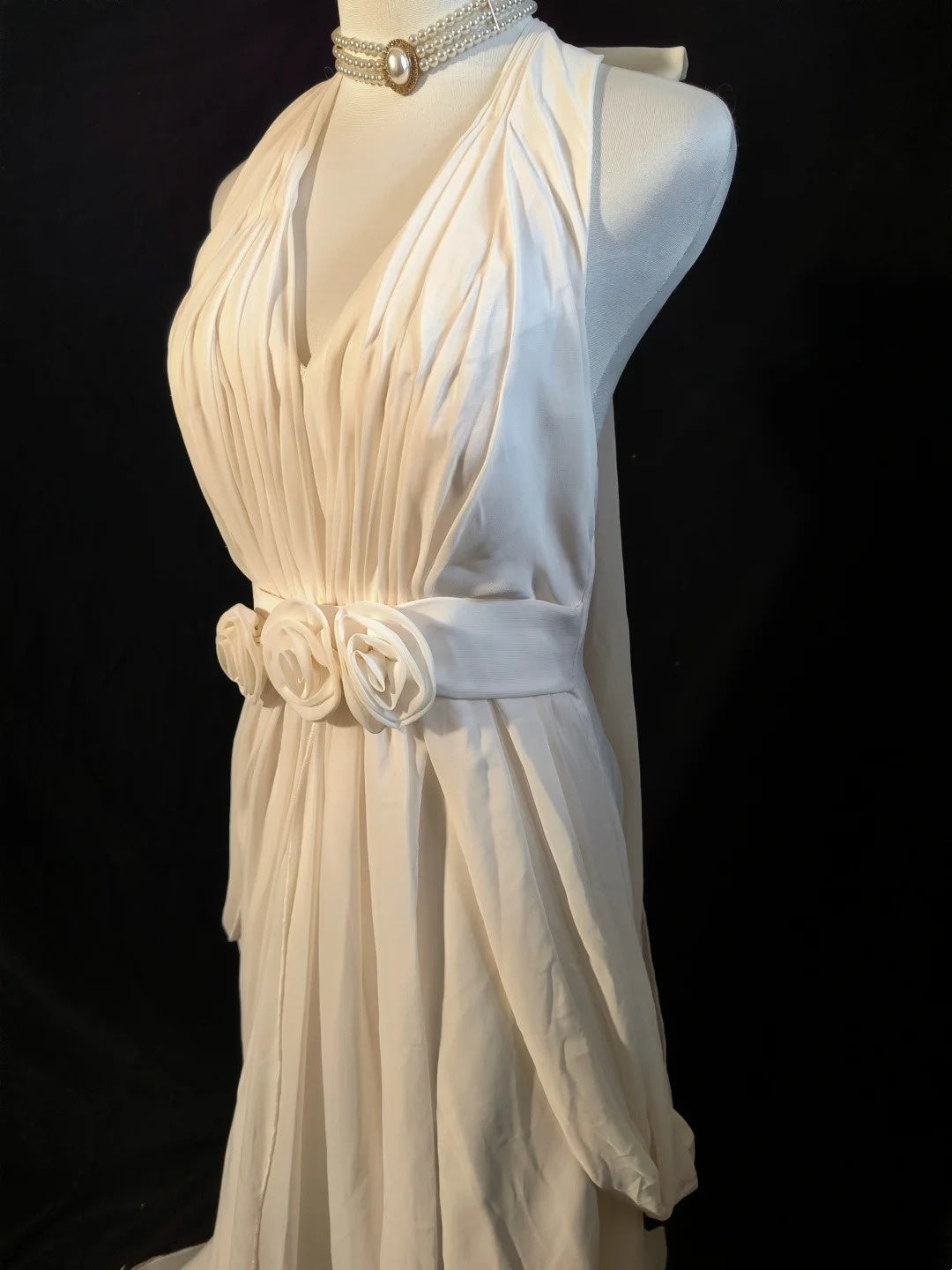 Robe de mariée beauté A-Line, décolleté en cœur, plissée, D3302