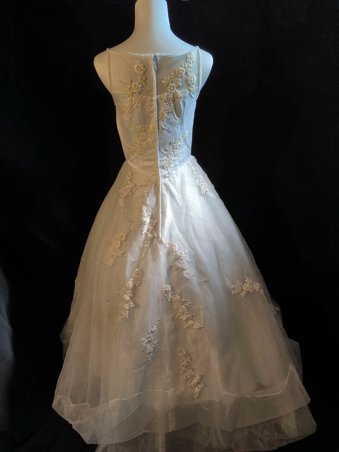Robe de mariée beauté A-Line, décolleté en cœur, plissée, D3302
