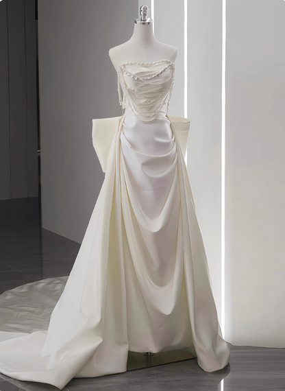 Elegant Wedding Dress A Line Strapless Pleated Wedding Dress  D3254