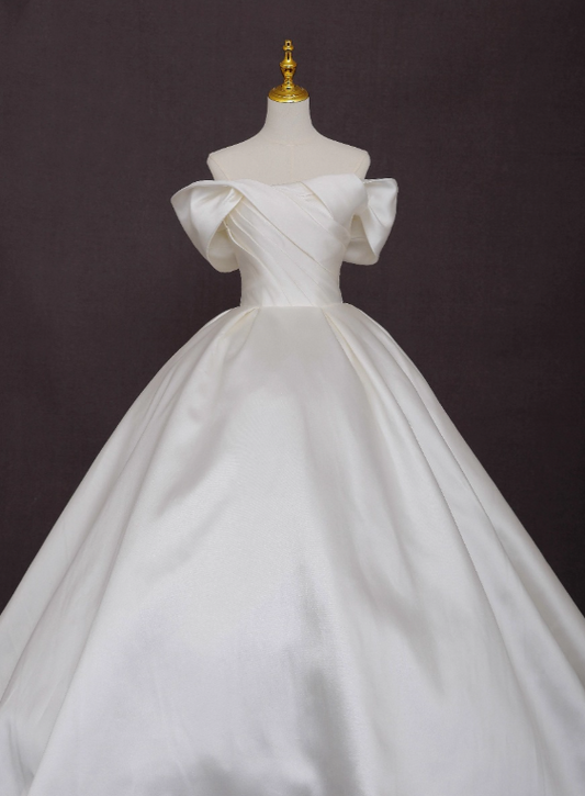 Robe de mariée beauté A-Line, décolleté en cœur, plissée, D3302