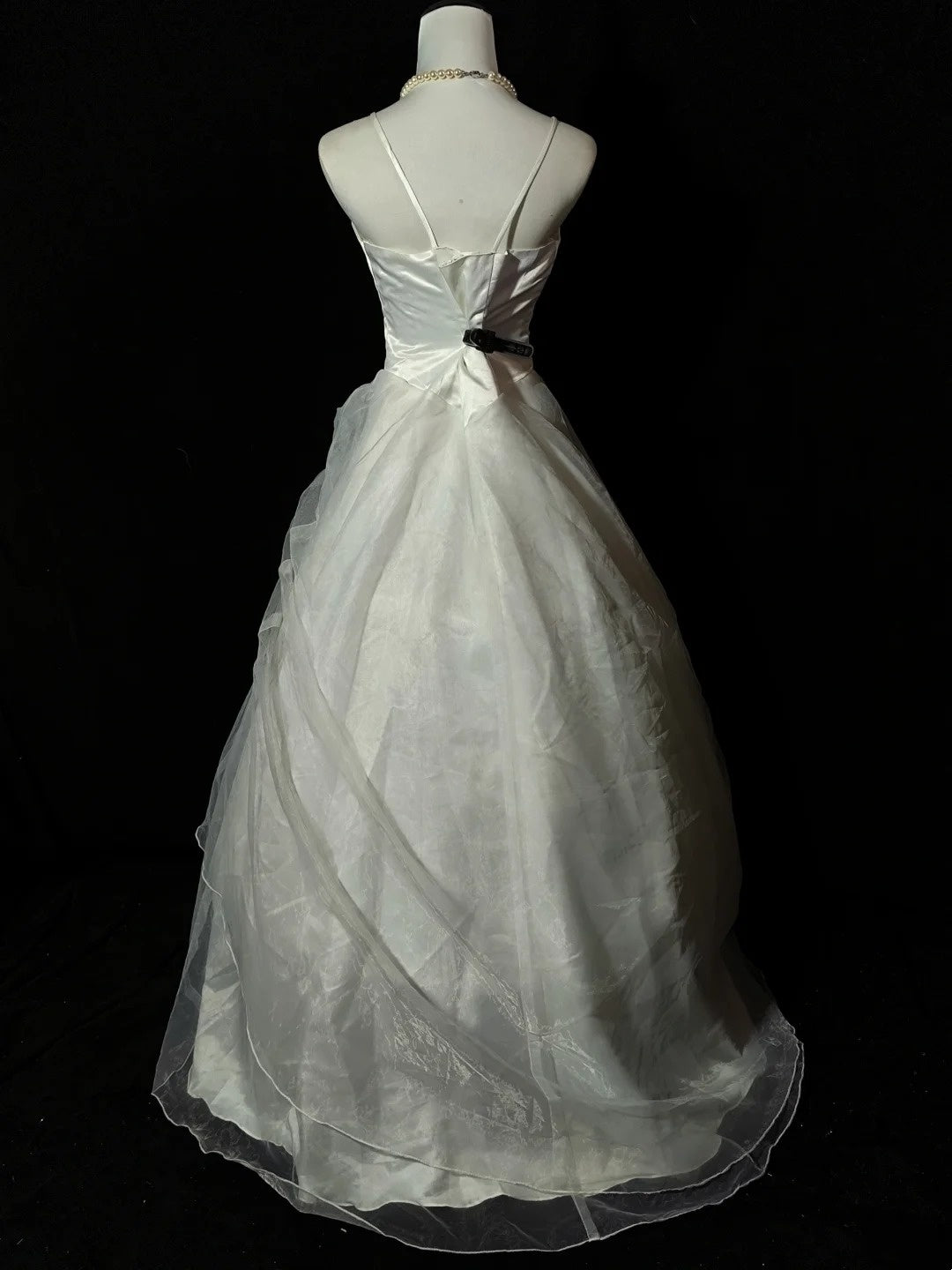 Robe de mariée beauté A-Line, décolleté en cœur, plissée, D3302