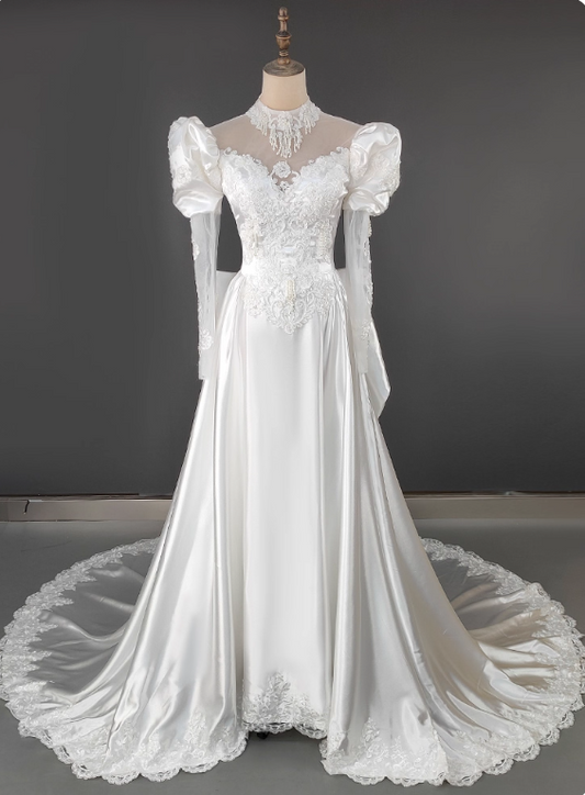 Vintage Wedding Dress Crew Neck Pleated Wedding Dress    D3588