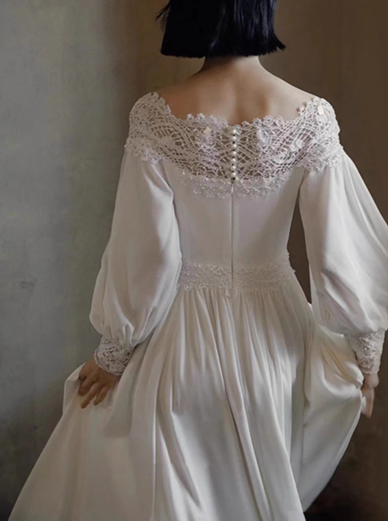 Robe de mariée beauté A-Line, décolleté en cœur, plissée, D3302