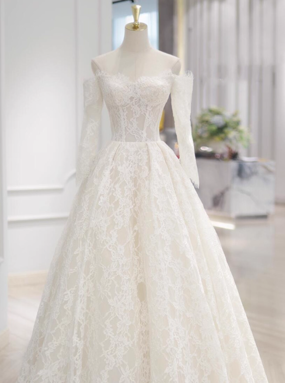 Robe de mariée beauté A-Line, décolleté en cœur, plissée, D3302