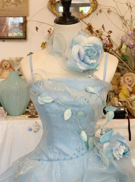 New Arrival Prom Dress Spaghetti Straps Ruffle Tired Ball Gown Evening Gown Quinceanera Dress    D3650