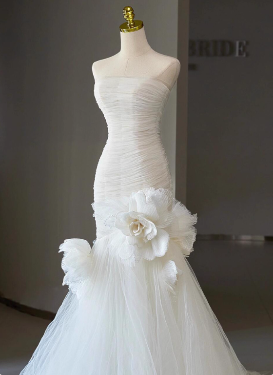 Robe de mariée beauté A-Line, décolleté en cœur, plissée, D3302