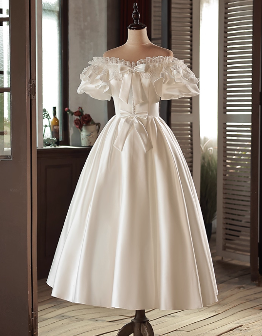 Robe de mariée beauté A-Line, décolleté en cœur, plissée, D3302