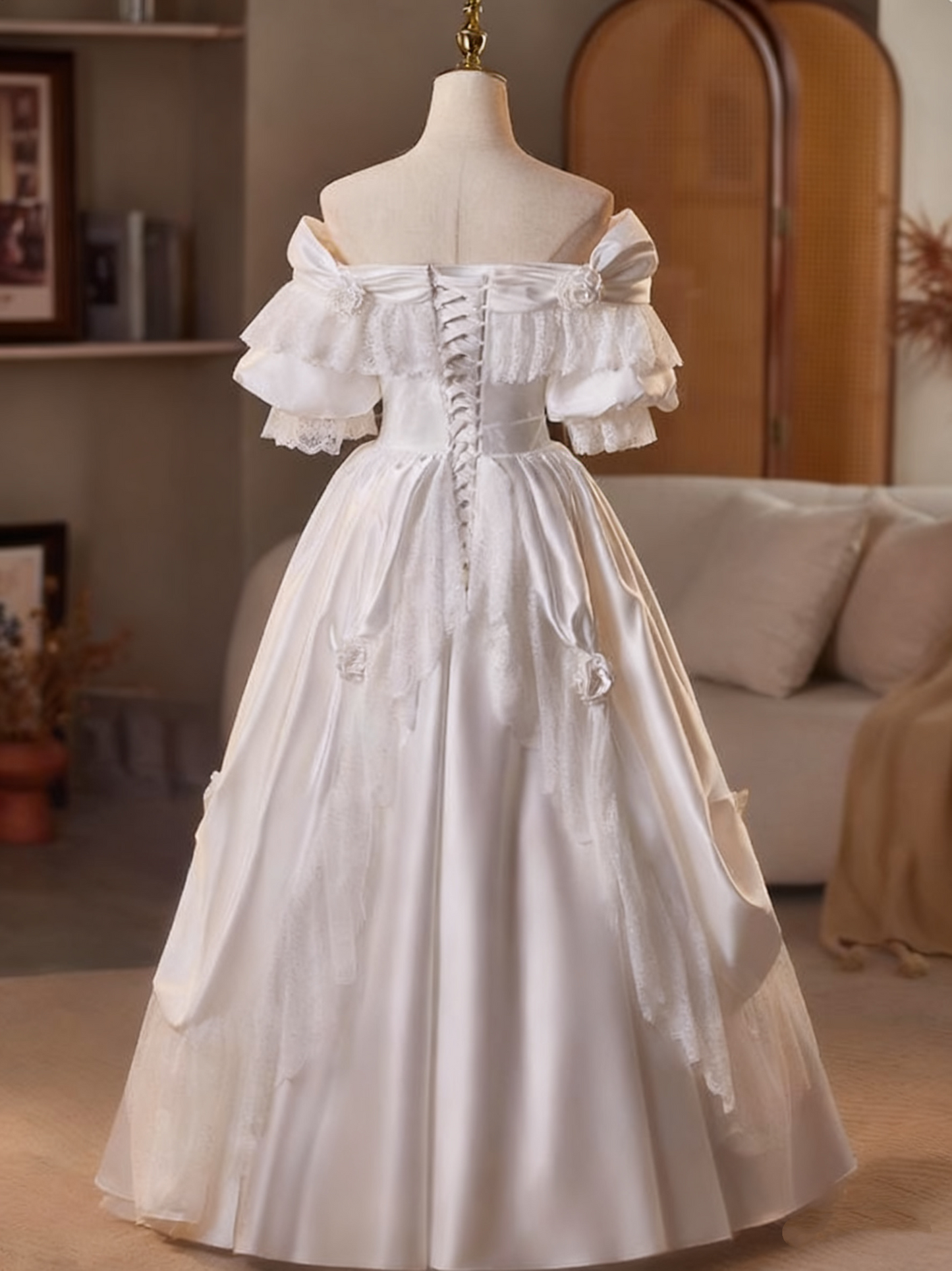 Vintage Wedding Dress Off Shoulder Pleated Lace Wedding Dress  D3691