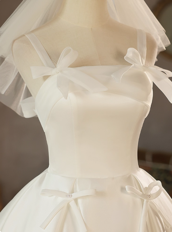Robe de mariée beauté A-Line, décolleté en cœur, plissée, D3302