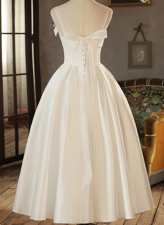 Robe de mariée beauté A-Line, décolleté en cœur, plissée, D3302