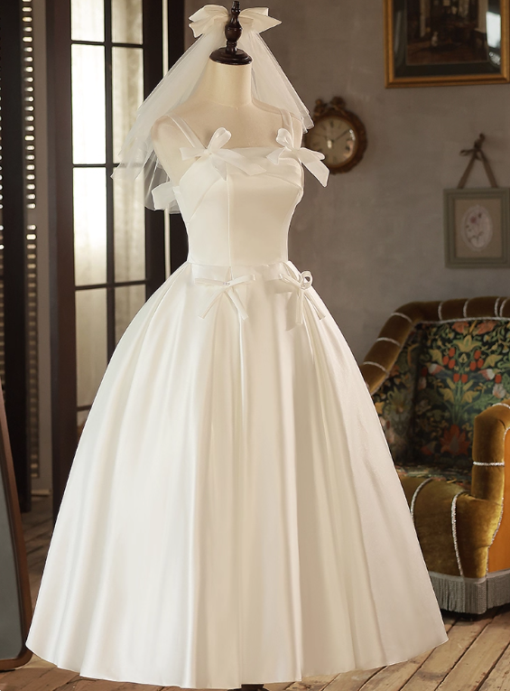 Robe de mariée beauté A-Line, décolleté en cœur, plissée, D3302