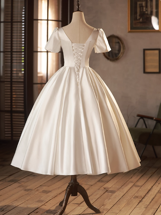 Robe de mariée beauté A-Line, décolleté en cœur, plissée, D3302