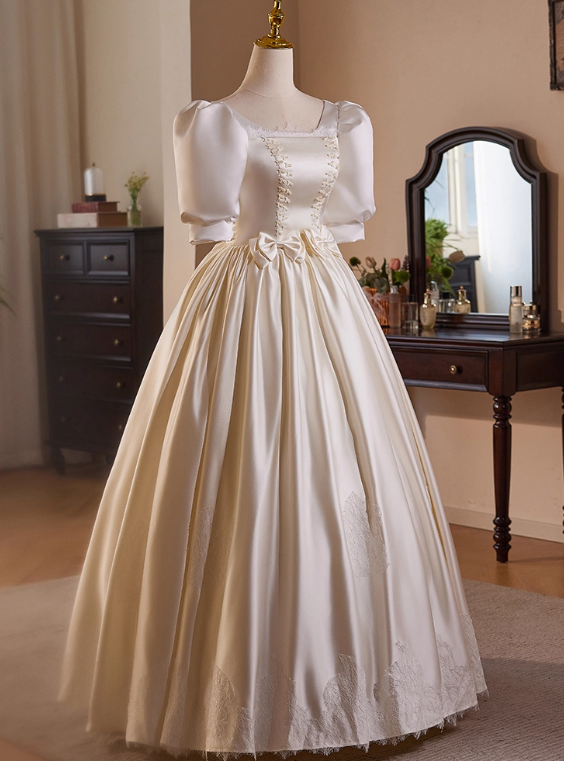Robe de mariée beauté A-Line, décolleté en cœur, plissée, D3302