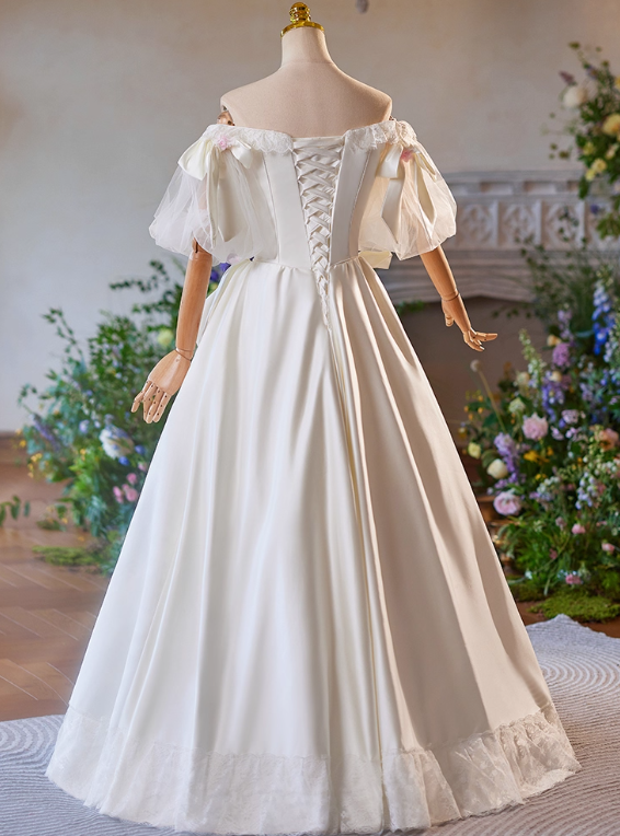 Robe de mariée beauté A-Line, décolleté en cœur, plissée, D3302
