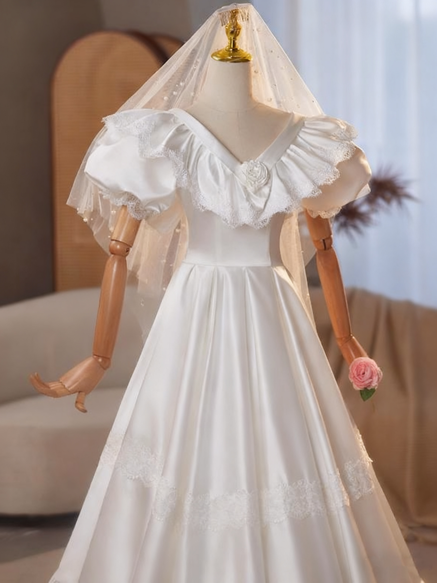 Robe de mariée beauté A-Line, décolleté en cœur, plissée, D3302