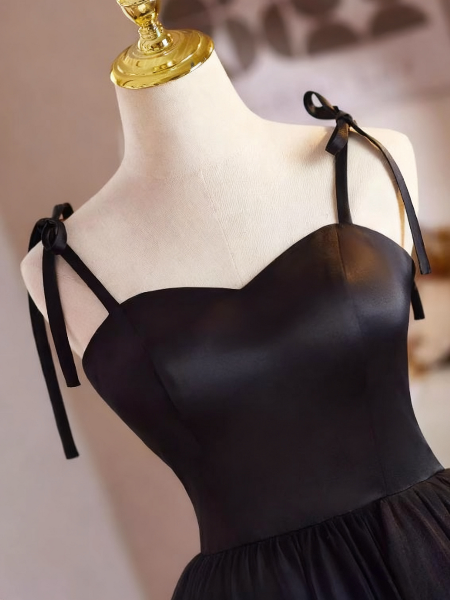 Elegant Prom Dress Black Spaghetti Straps Tulle Pleated Evening Dress Gala Gown      D3754