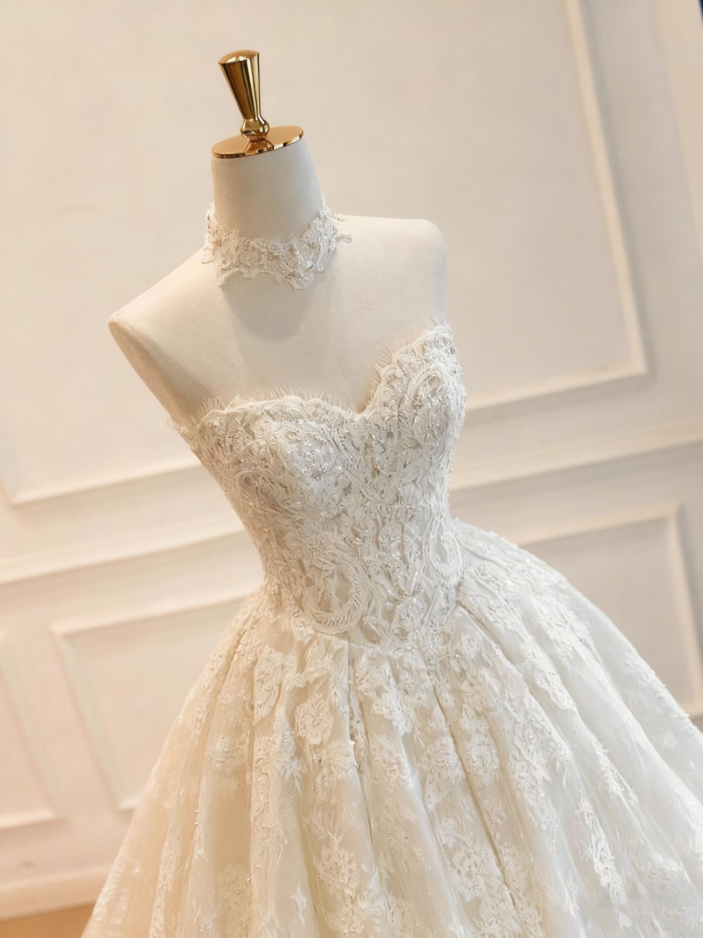 Robe de mariée beauté A-Line, décolleté en cœur, plissée, D3302