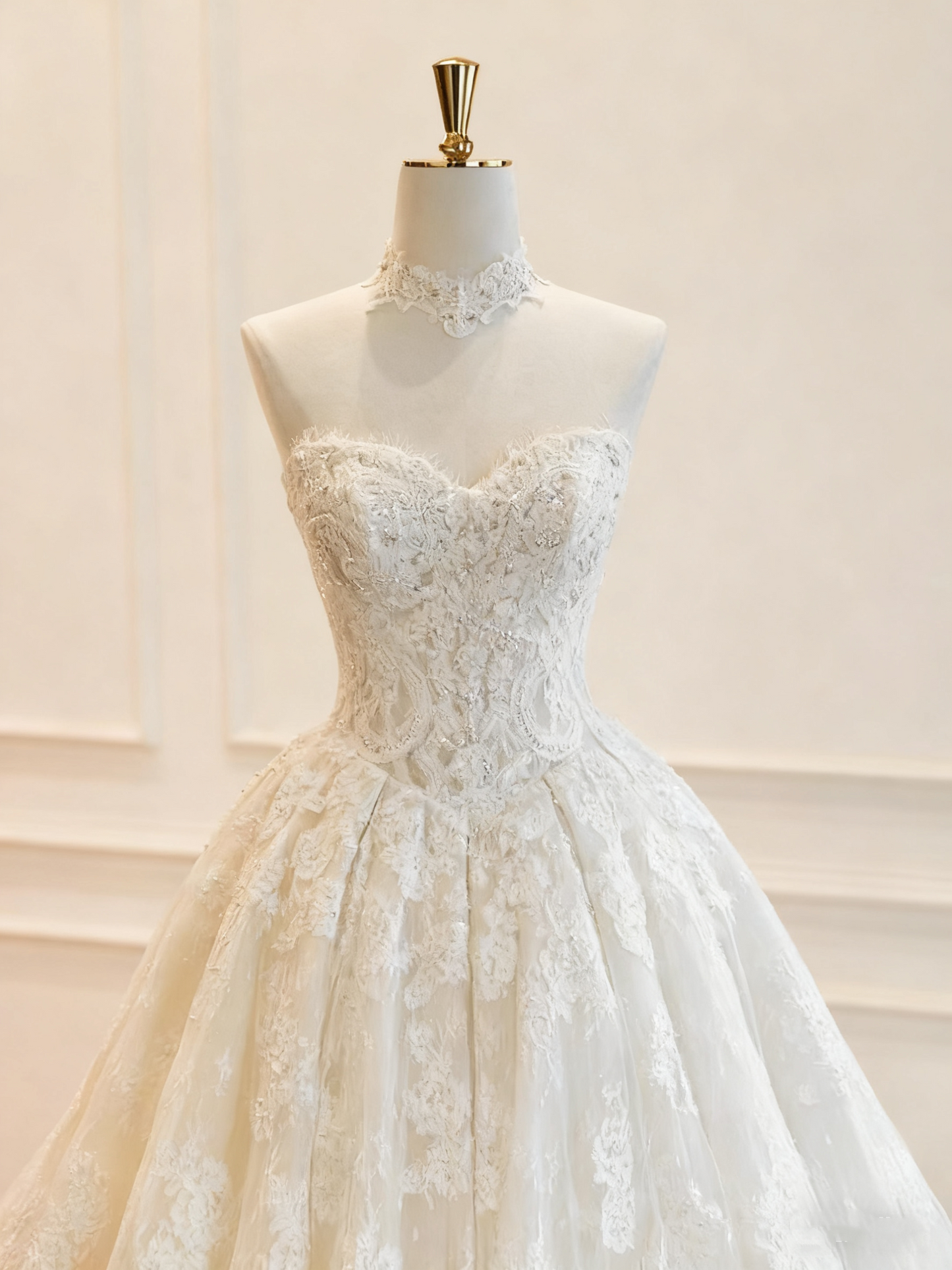 Robe de mariée beauté A-Line, décolleté en cœur, plissée, D3302