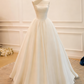 Robe de mariée beauté A-Line, décolleté en cœur, plissée, D3302