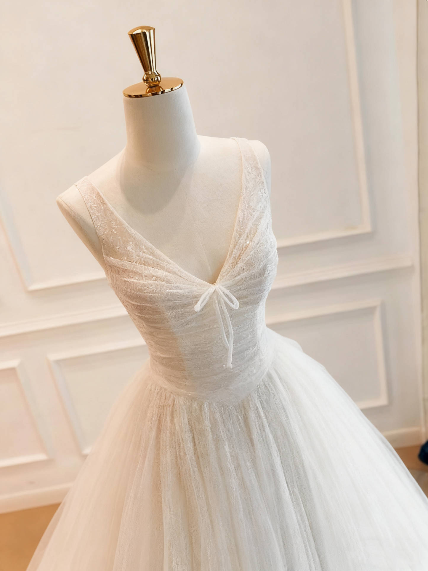Robe de mariée beauté A-Line, décolleté en cœur, plissée, D3302