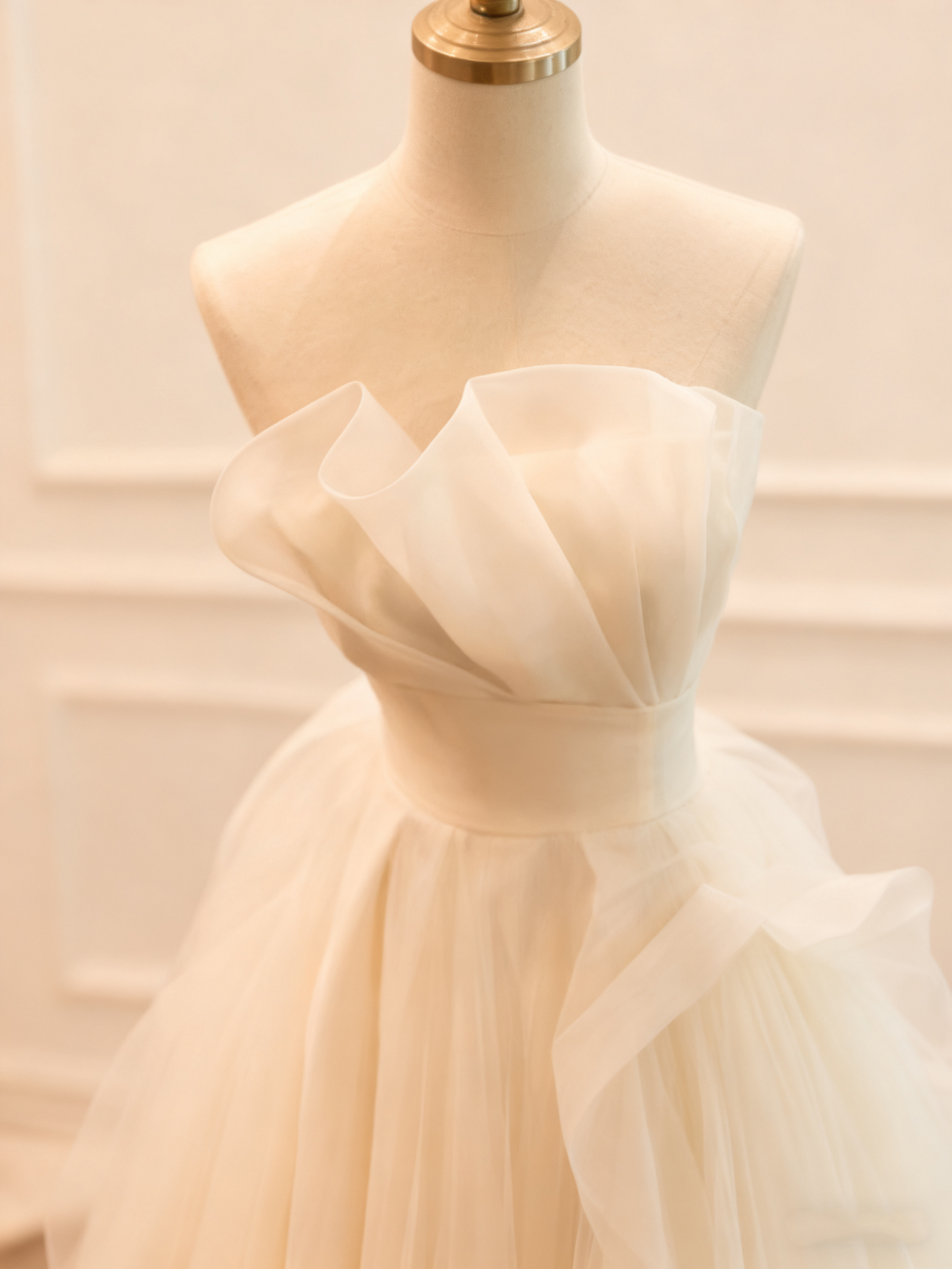 Robe de mariée beauté A-Line, décolleté en cœur, plissée, D3302