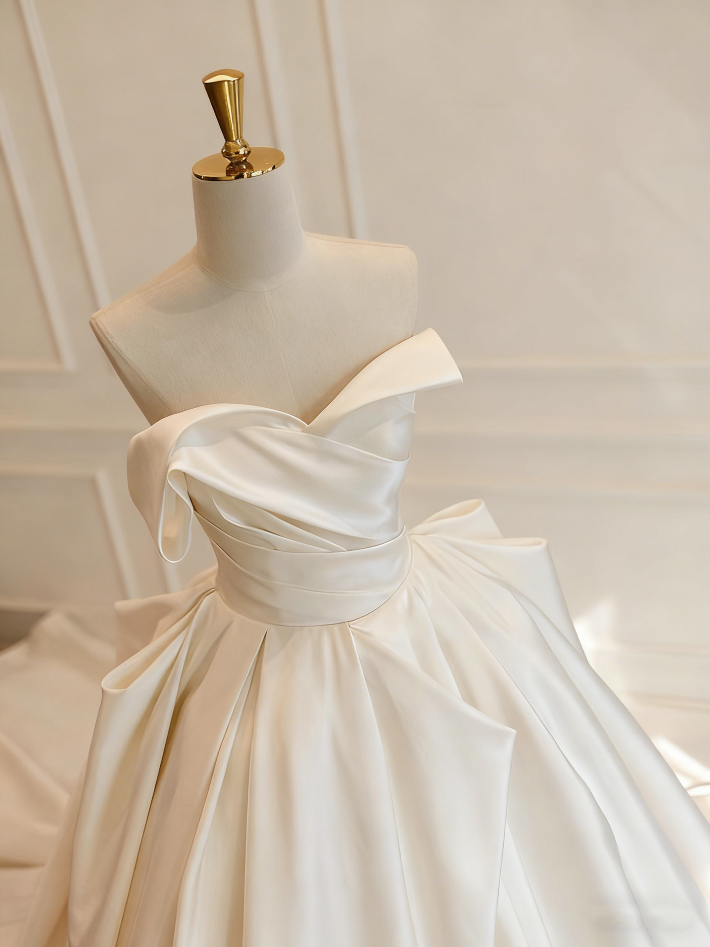 Minimalist Wedding Dress Asymmetrical Neck Pleated Wedding Dress  D3807