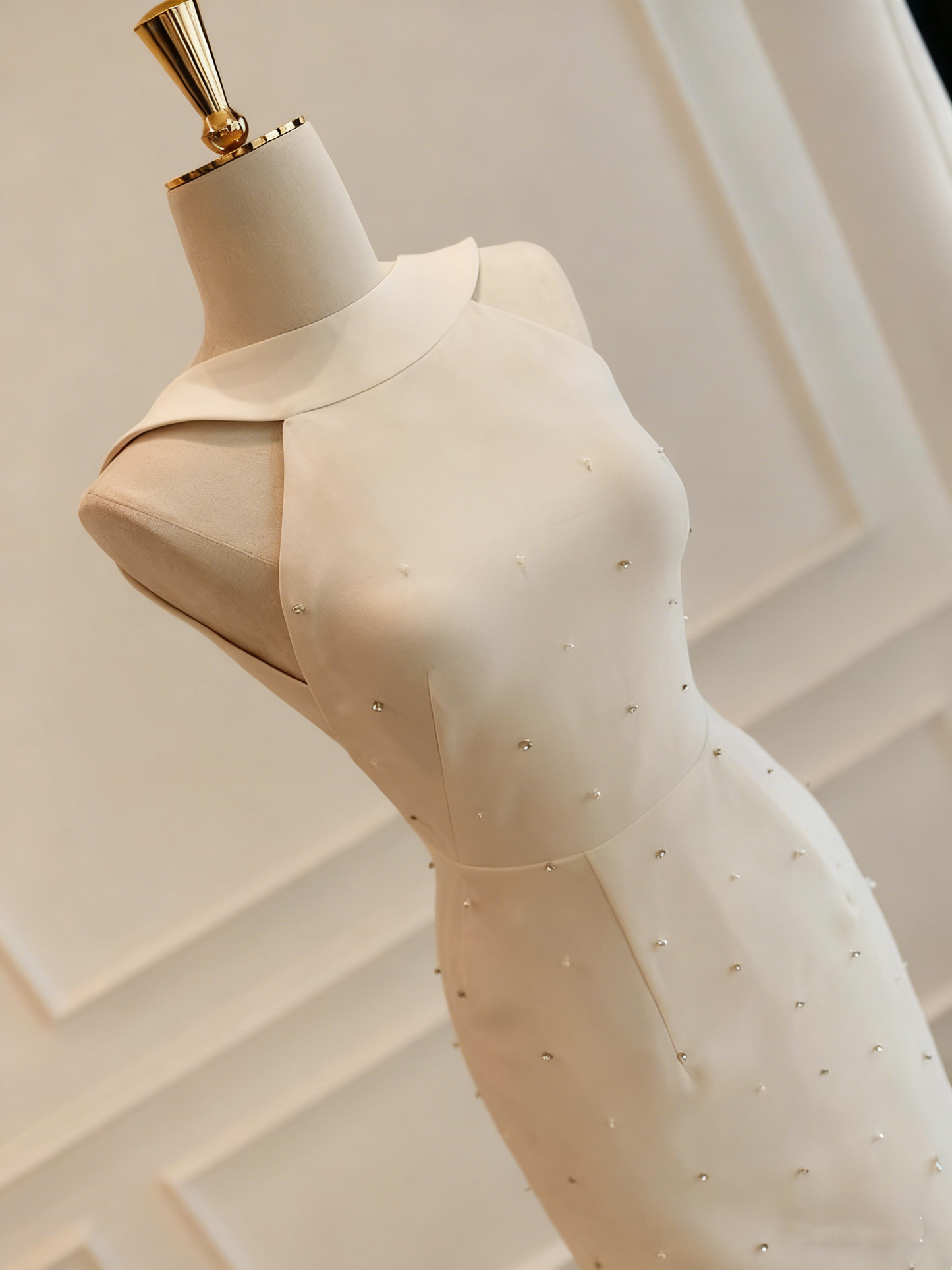 Elegant Wedding Dress Beading Backless Wedding Dress  D3813