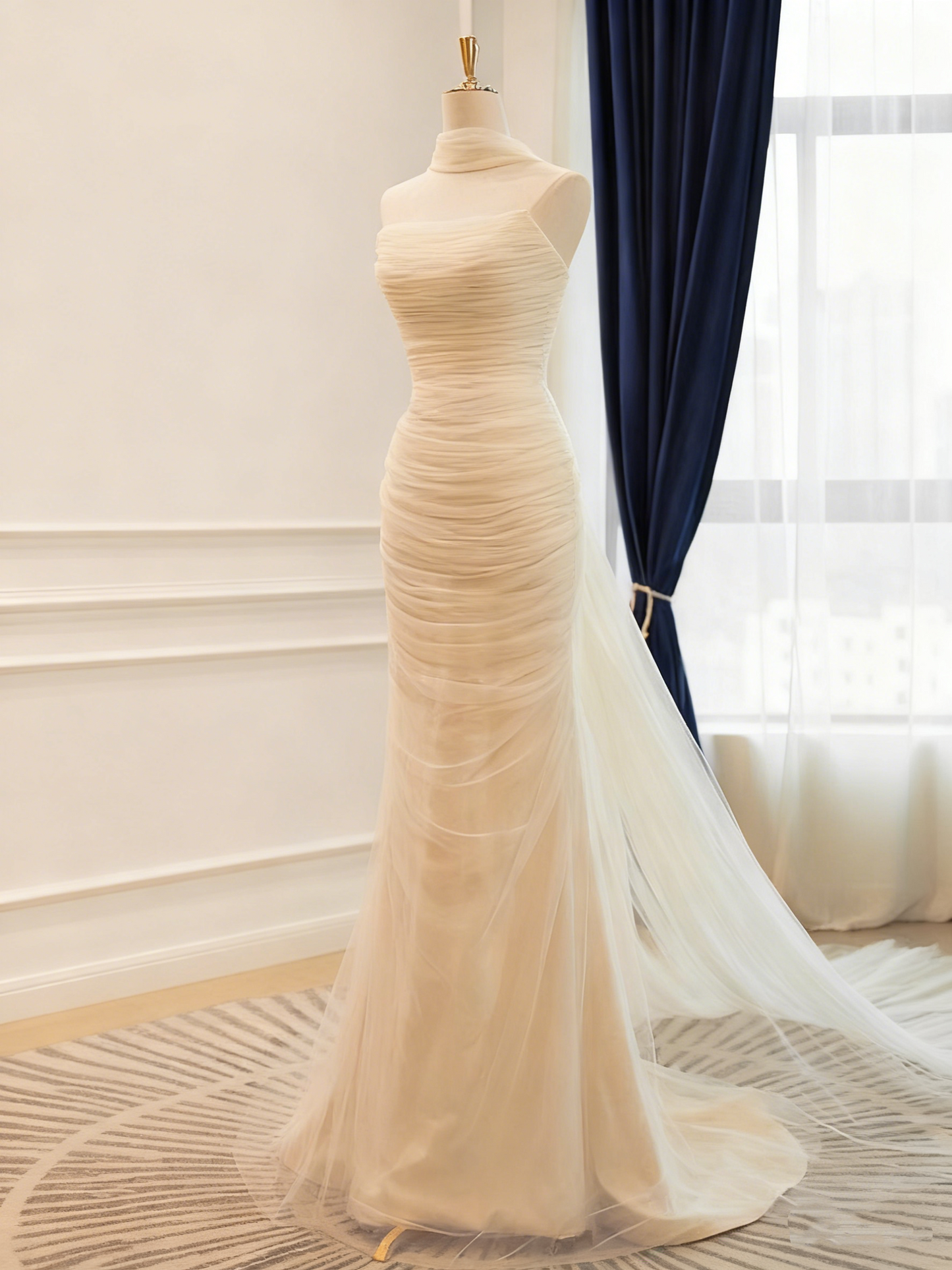 New Arrival Wedding Dress Strapless Tulle Pleated Mermaid Wedding Dress  D3819