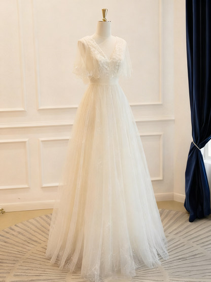 Retro Wedding Dress V-neck Tulle Pleated Wedding Dress   D3823