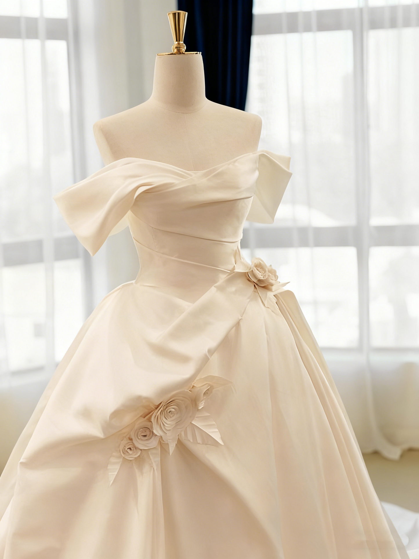 Pretty Wedding Dress Off Shoulder Pleated Wedding Dress    D3824