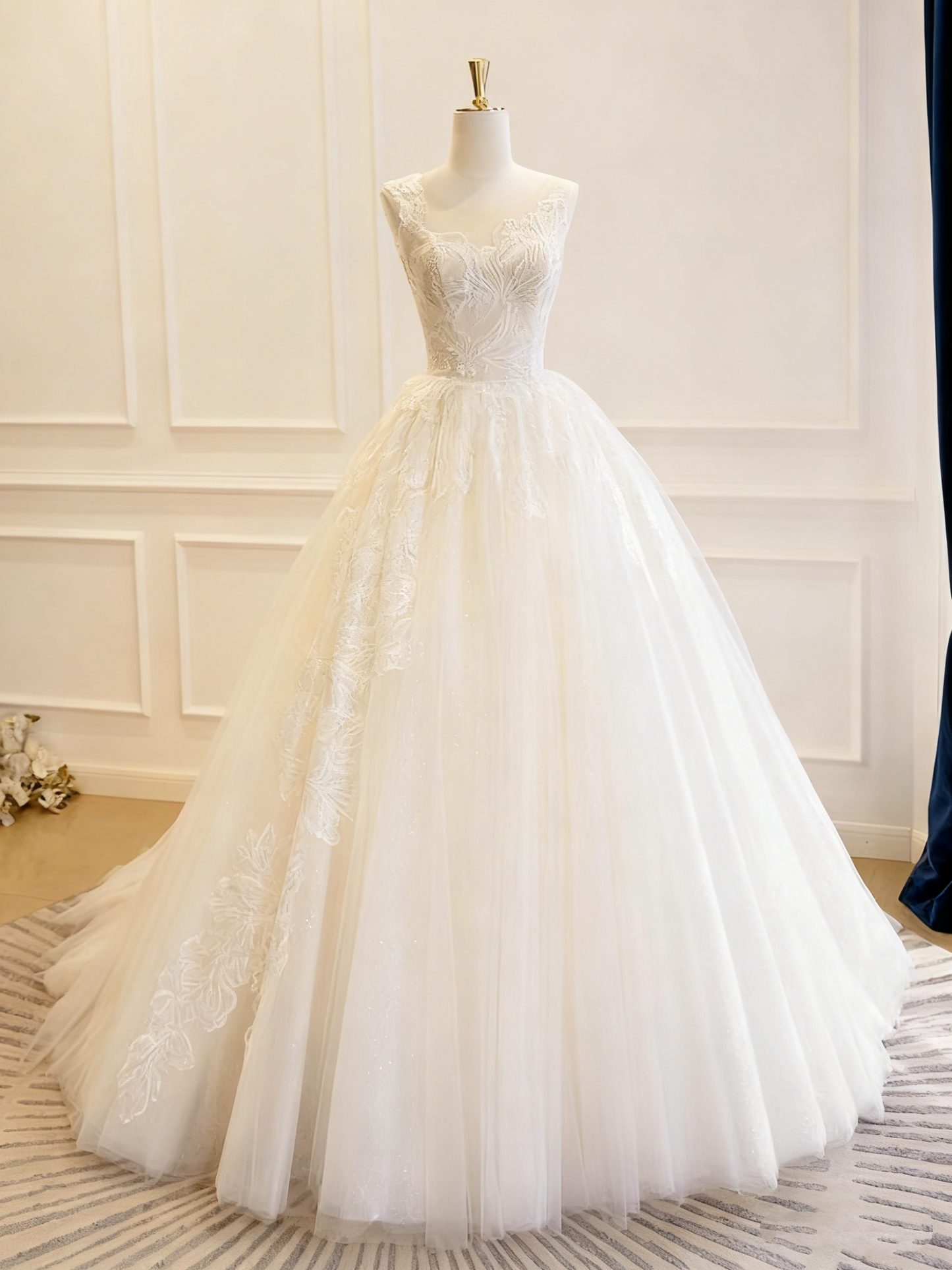Gorgeous Wedding Dress Crew Neck Pleated Tulle Wedding Dress     D3827