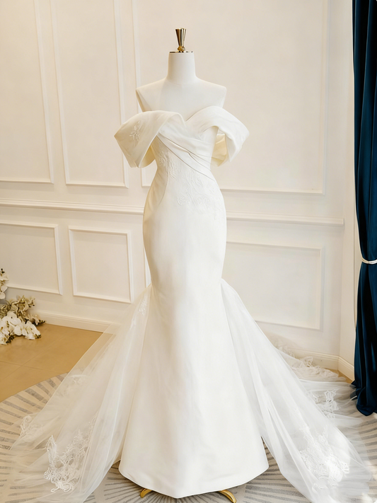Robe de mariée beauté A-Line, décolleté en cœur, plissée, D3302