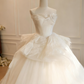 Robe de mariée beauté A-Line, décolleté en cœur, plissée, D3302