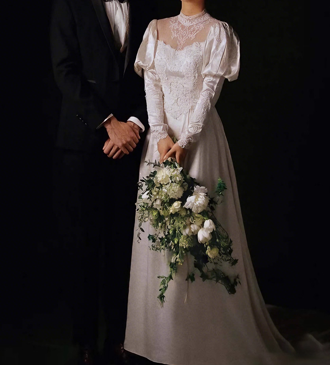 Retro Wedding Dress High Collar Pleated Wedding Dresss  D3869