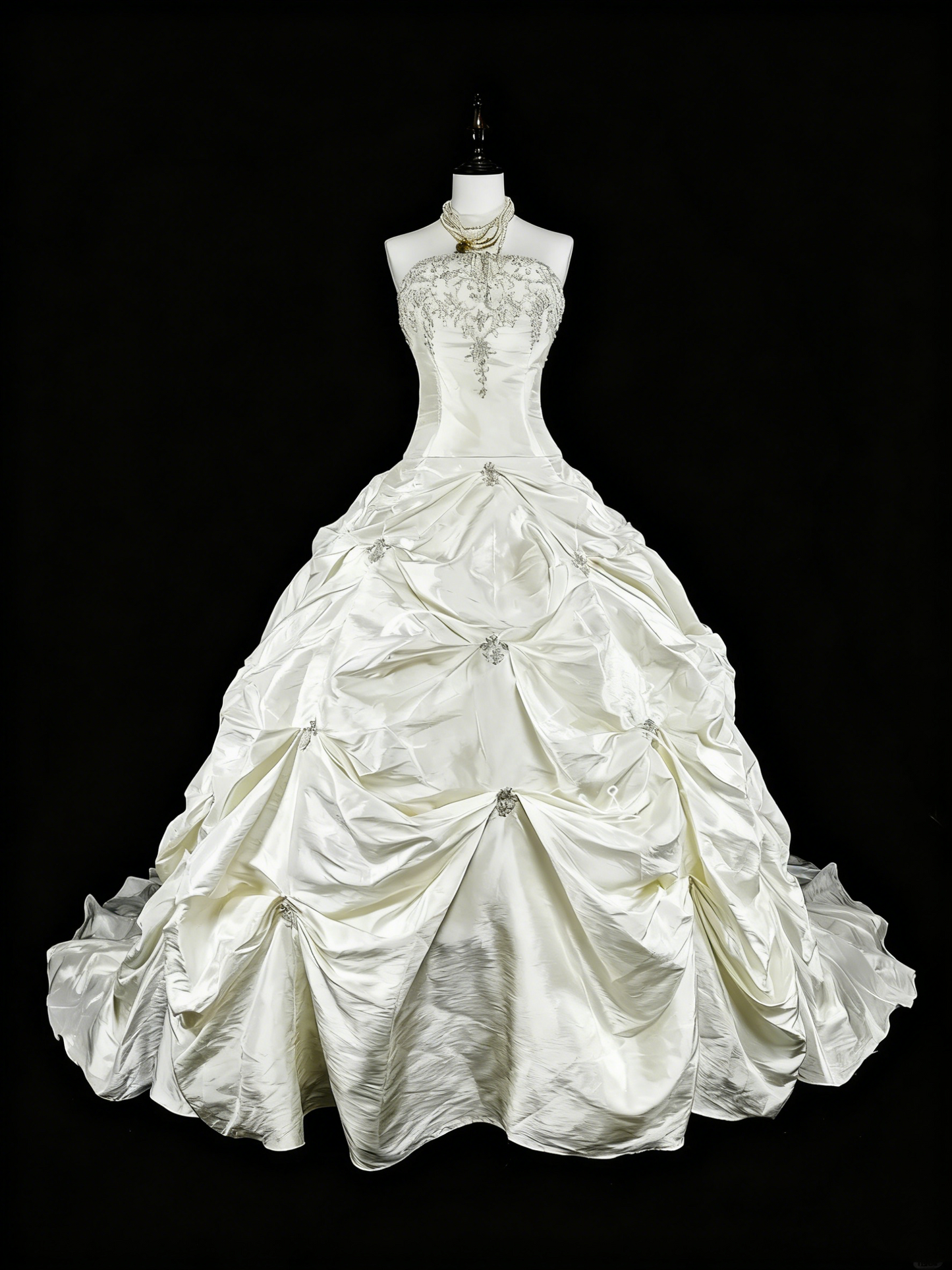 Robe de mariée beauté A-Line, décolleté en cœur, plissée, D3302