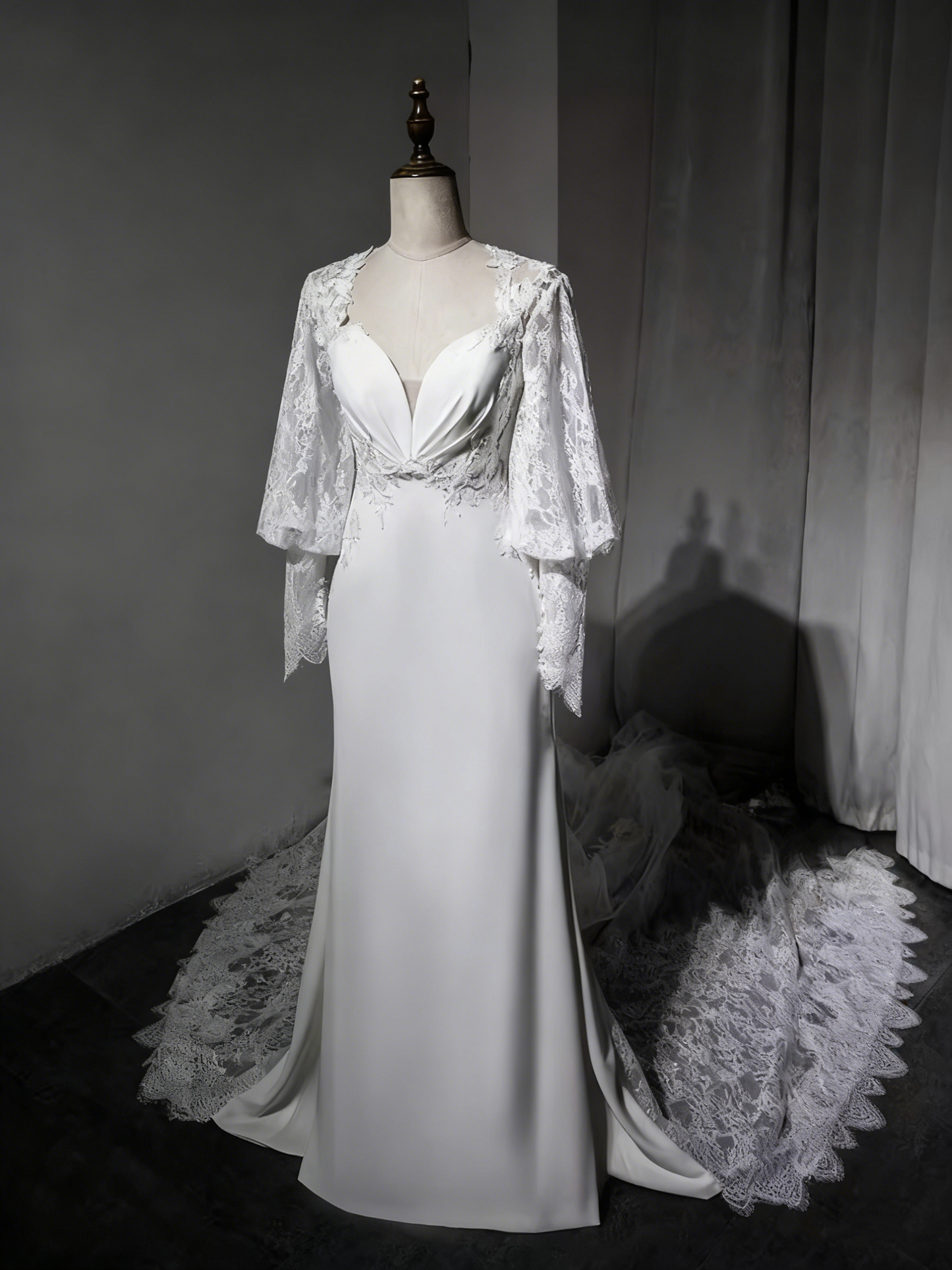 New Design Elegant Wedding Dress Sweetheart Lace Backless Wedding Dresss  D3896