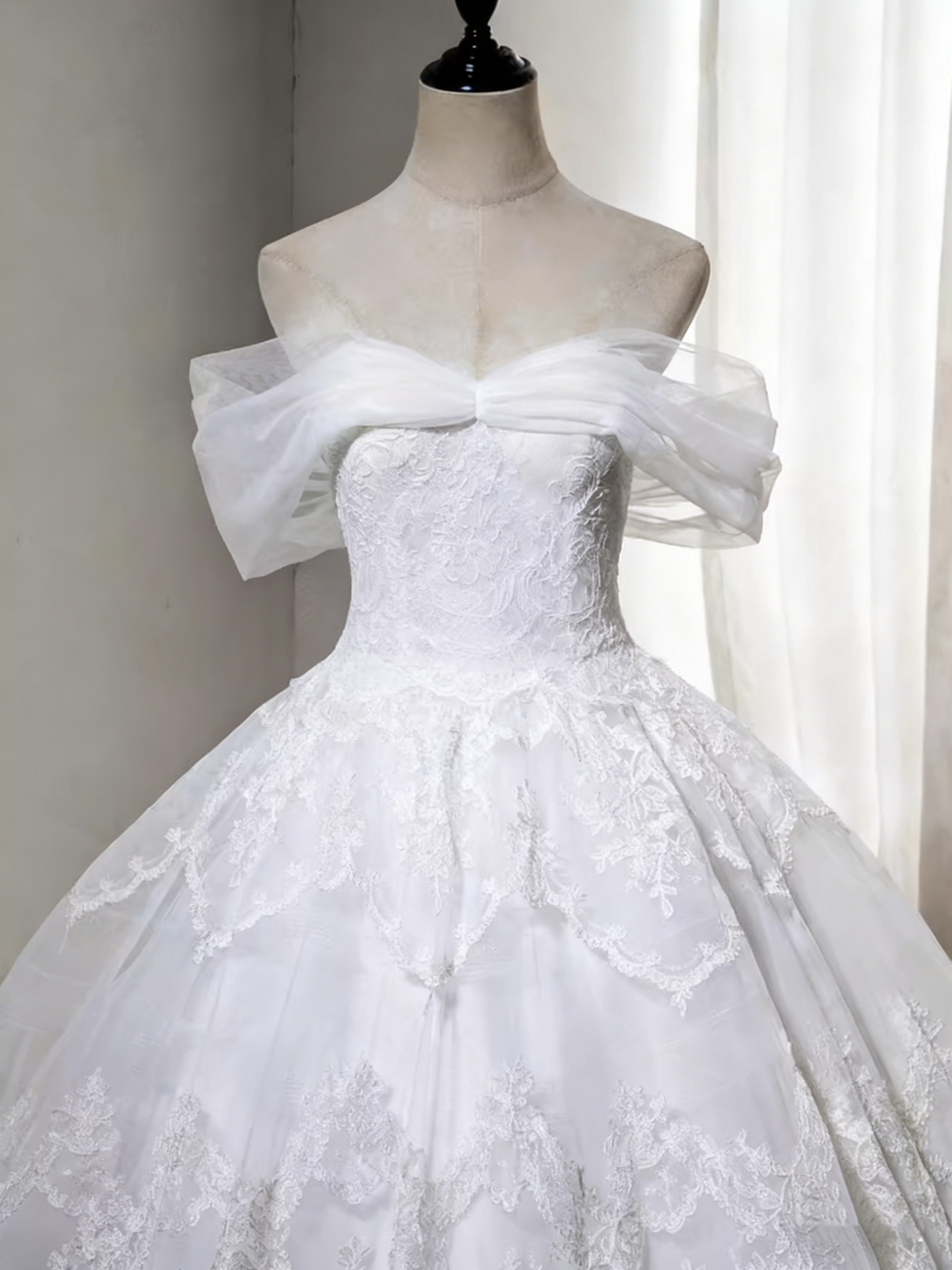 New Design Wedding Dress Off Shoulder Tulle Lace Wedding Dress  D3897